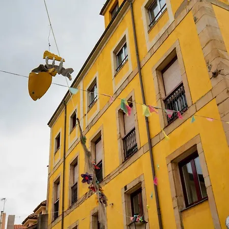 Duplex Con Encanto En Cimadevilla גיחון