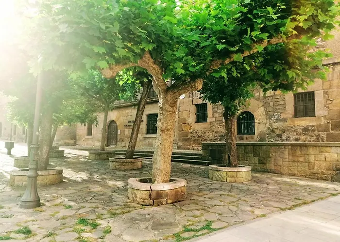 Duplex Con Encanto En Cimadevilla דירה גיחון