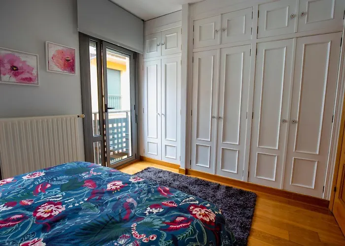 شقة Duplex Con Encanto En Cimadevilla خيخون